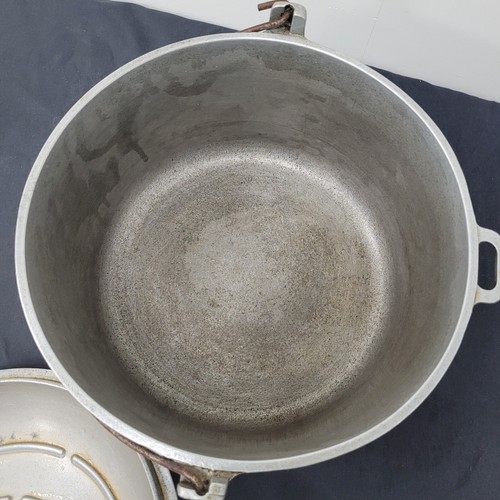 Vintage Majestic Cookware Aluminum Dutch Oven Kettle With Lid 5 Quart w/Handle - Picture 5 of 8