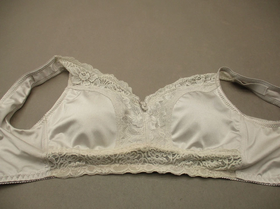 Bralette Rhonda Shear Talla M Mujer Gris Encaje Forrado Inalámbrico 8G Foto 2 de 4
