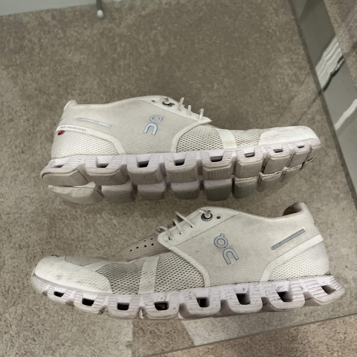 On Cloud Womens Cloud 5 White Running Shoes Size 7.5 Mesh Low Top