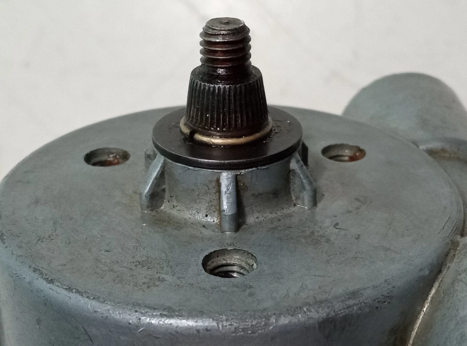 法拉利 246 GT 恐龙挡风玻璃雨刮柱变速器_206_RH_New_GENUINE — 第 4/4 张图片