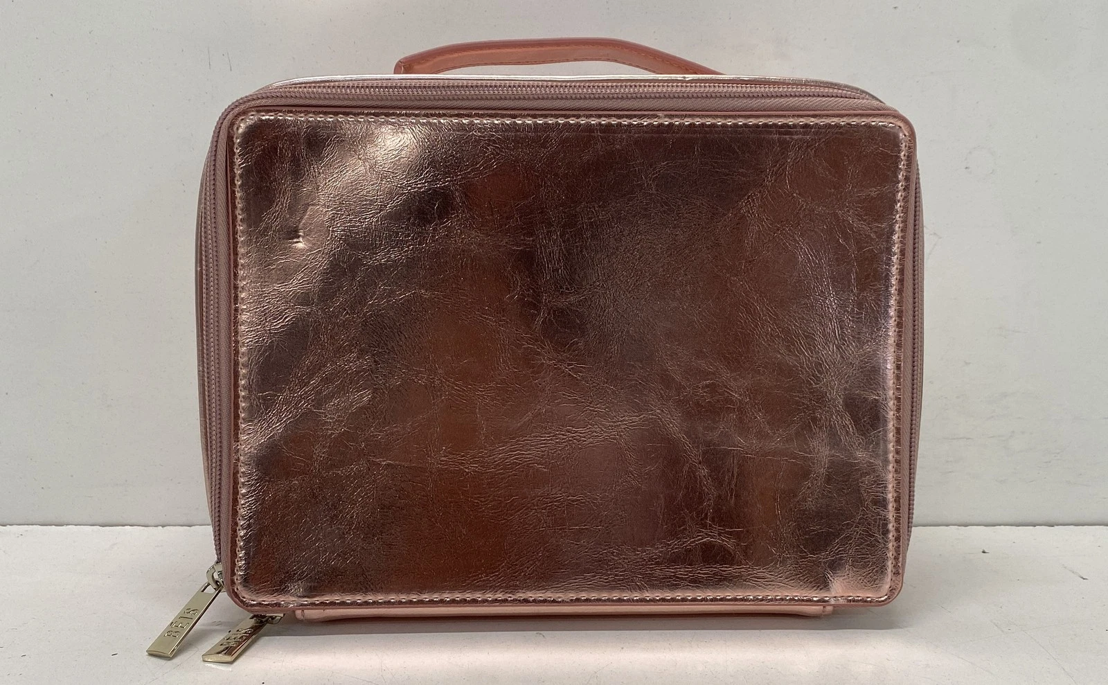 BEIS Rose Gold Metallic The Cosmetic Case Makeup Bag Travel Organizer Mirror
Opens in a new window o