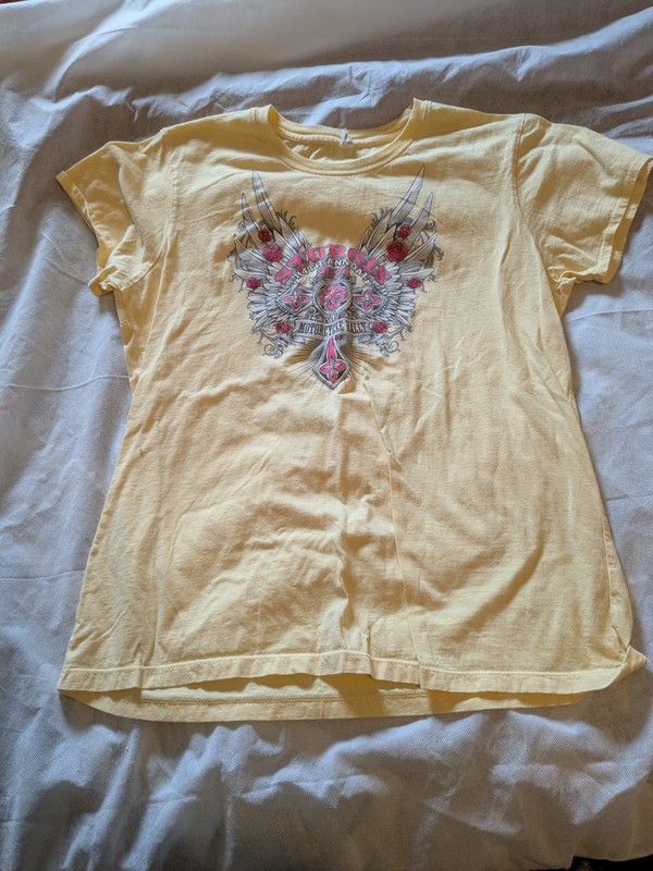 Sturgis 2024 84th Annual Rally Women's Size XL Yellow Short Sleeve Basic T Shirt