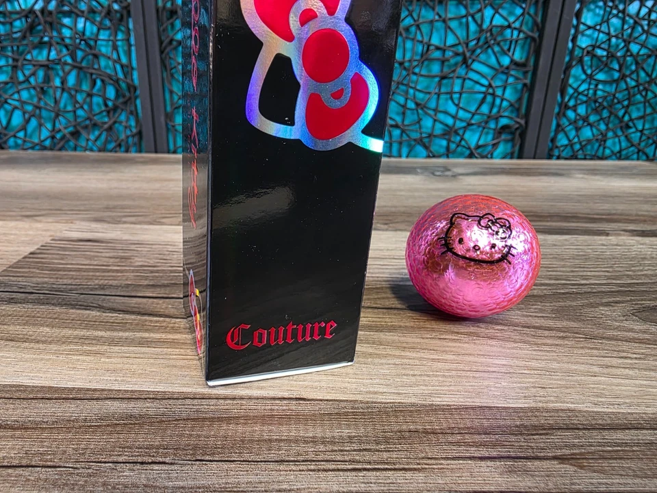 Paquete de 3 pelotas de golf Hello Kitty Couture SANRIO rosa brillante USGA BOUGIE nuevas en caja Foto 4 de 4