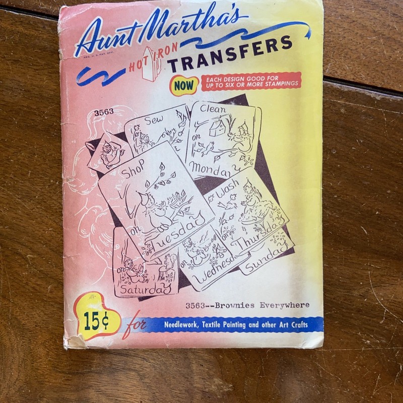 Aunt Martha’s Hot Iron Transfers Brownies Everywhere Needlework 