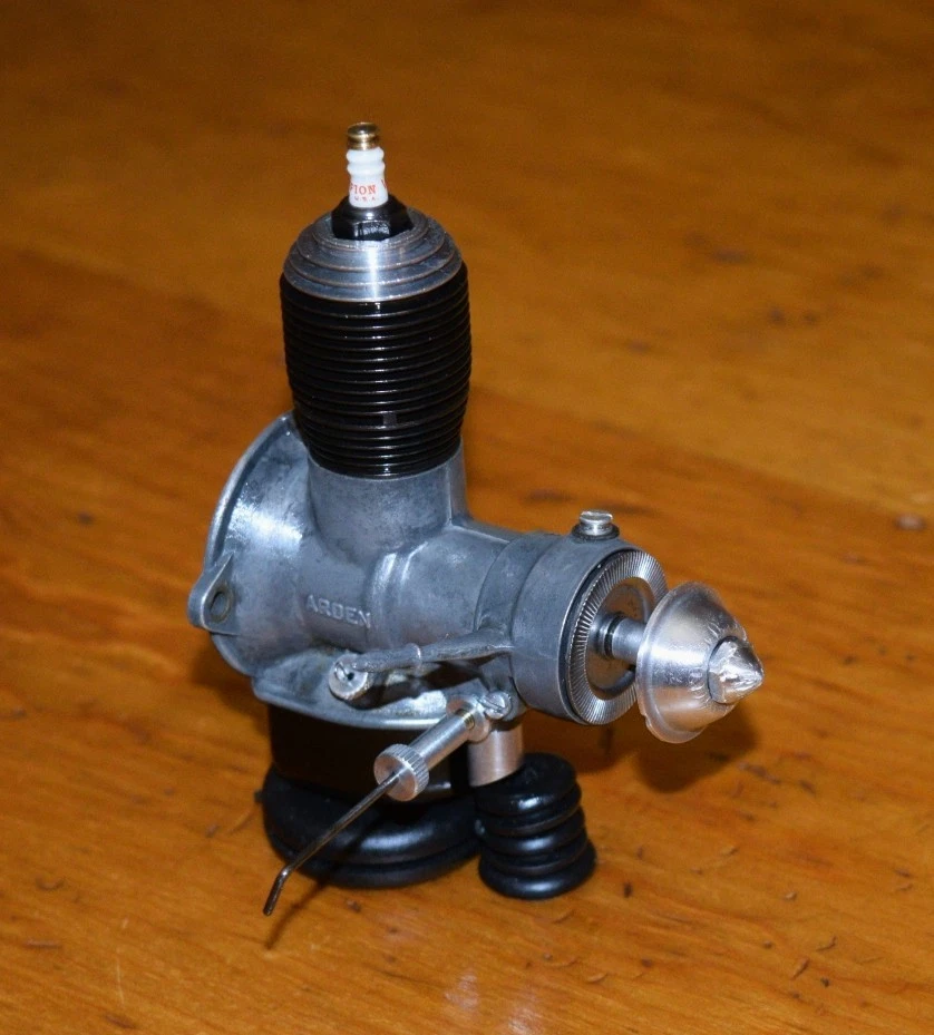 1947 Arden .09 Funkenzündung Modellflugzeug Motor Panzer Oldtimer V3 1,5cc 09