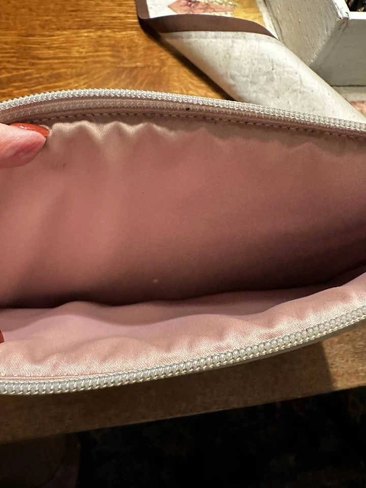 Funda de Transporte Coach Signature C iPad en Beige/Dorado con Cuero Dorado Foto 4 de 4