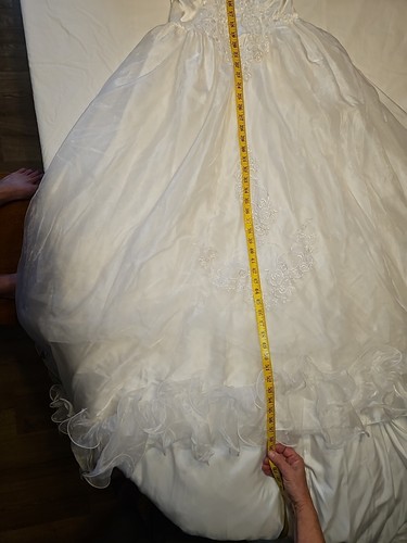 Wedding Dress Ruffle Sleeves & Train Fitted Lace & Pearl Bodice, Size 10 - Picture 10 of 19