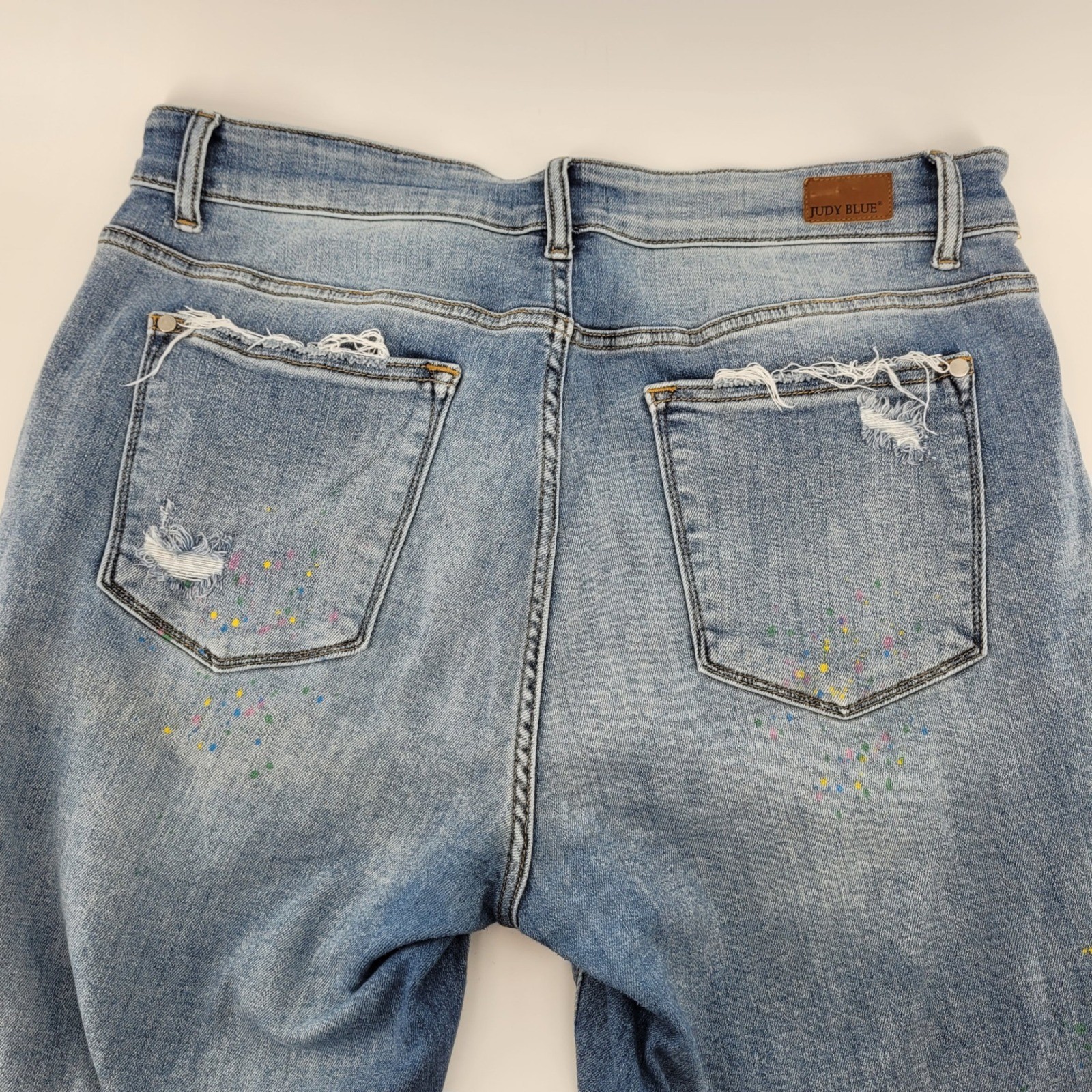 Judy Blue Boyfriend Fit Size 18W Jeans Distressed Light Wash Paint Splatter