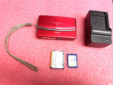 OEM Fujifilm FinePix Z85WM 14.2MP Digital Point-and-Shoot Camera Red -W Charger
