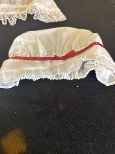 Vintage American Girl Accessoires 2 Hauben 2 Paar Socken 2 Bänder #1 - Bild 2 von 5