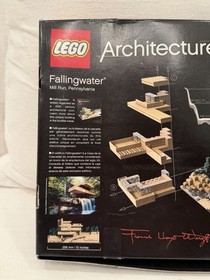 LEGO ARCHITECTURE - FALLINGWATER 21005 COMPLETE WITH ORIGINAL MANUAL AND BOX