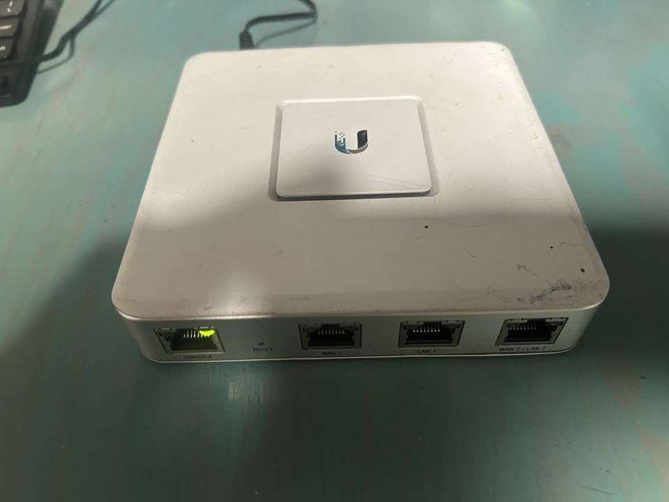 Ubiquiti UniFi Security Gateway (USG) and Cloud Key (UC-CK) Bundle - Image 4 of 4