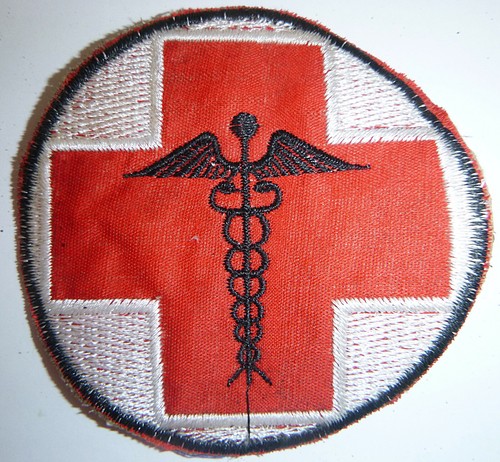 ROTES KREUZ - SANITÄTER - Schulteraufnäher - US ARMY - USAF - ARVN - Vietnamkrieg - 1753
