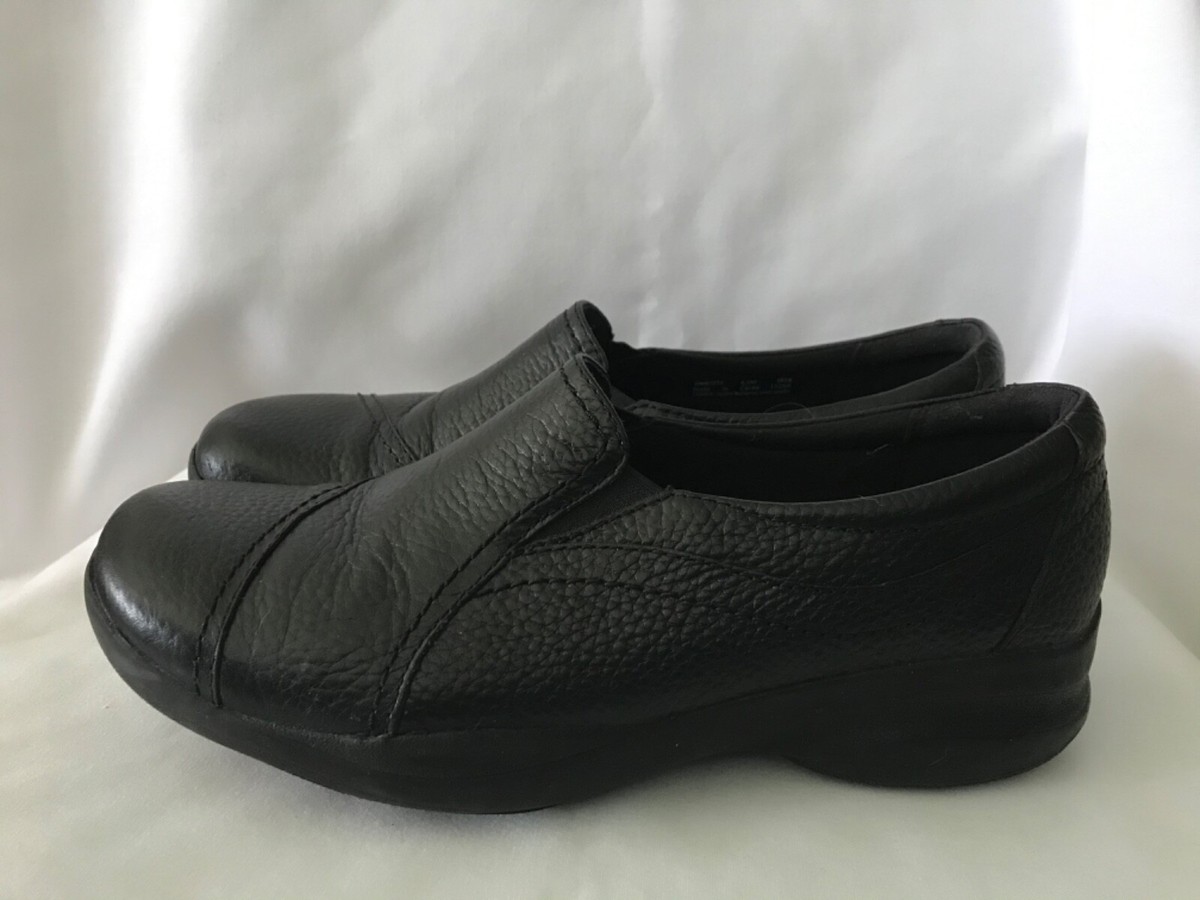 Clarks Black Leather Slip-On Loafers Loafers & Slip-On Shoes for Men | Clarks main image 2