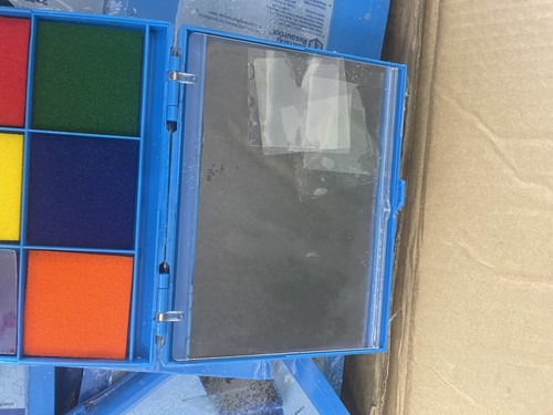 Learning Resources Jumbo 7-Colour Stamp Pad - Picture 3 of 5