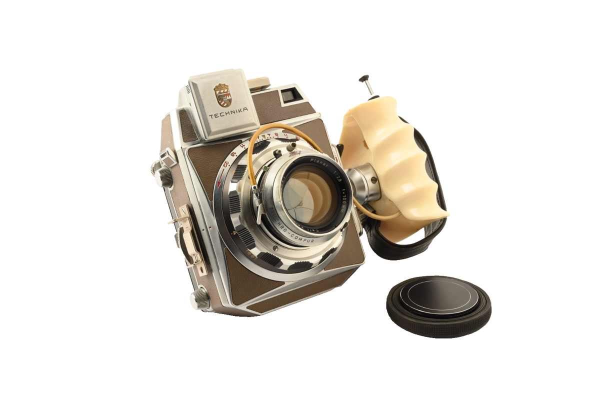 Linhof Technika Press 23 Camera (6x9) with 100mm F/2.8 Planar Lens