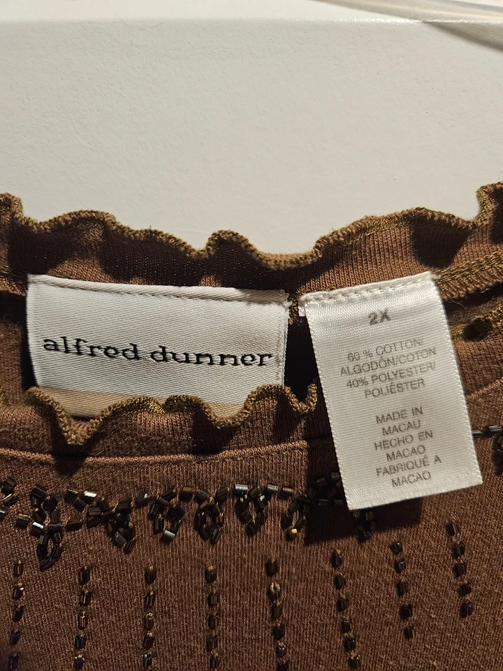 Blusa Alfred Dunner Marrón Manga Corta con Adorno de Cuentas - Talla 2X Foto 4 de 4