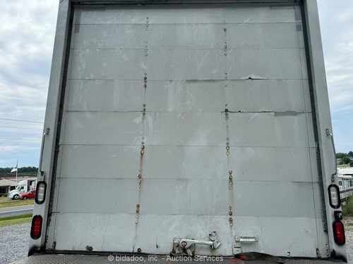 2016 Freightliner M2106 26' Box Truck Delivery Van Lift Gate -Parts/Repair - Picture 11 of 12