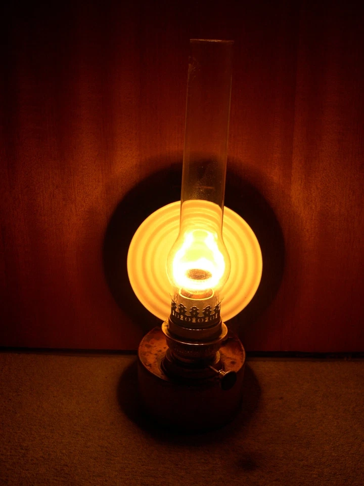 COMPLETE VERITAS WIZARD TINPLATE WALL LAMP KEROSENE OIL LAMP , CARL HOLY BERLIN - Image 2 of 4