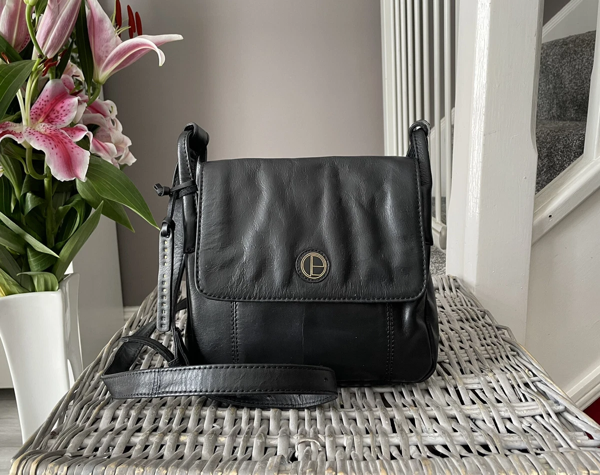 Pure luxuries handbags Clearance