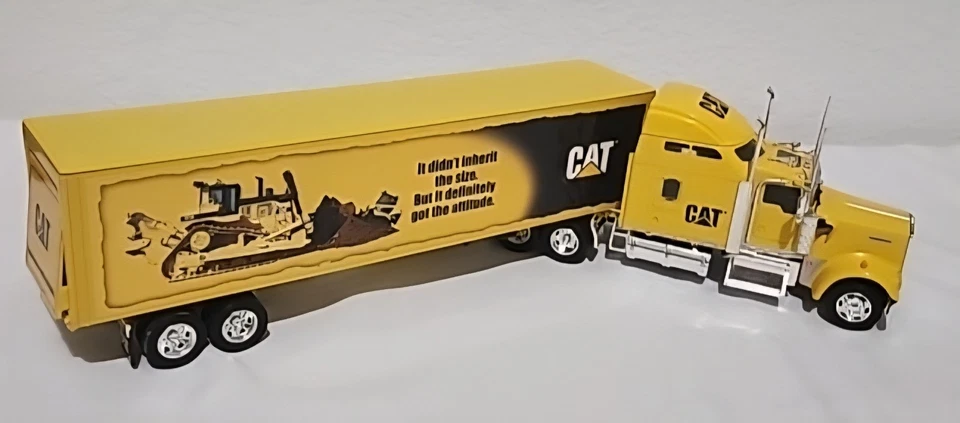 NORSCOT CAT Caterpillar Attitude Mural Kenworth Semi-Truck 1/50 #55169 - Image 3 of 4