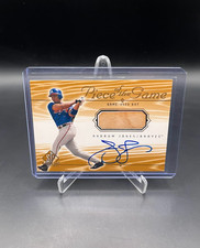 2000 SP Andruw Jones Piece of The Game Auto Relic