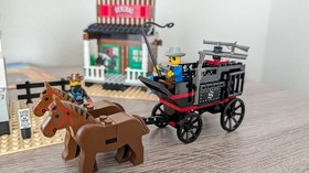 LEGO Wild Western: 6765 Gold City Junction 98% complete, army banker cowboy