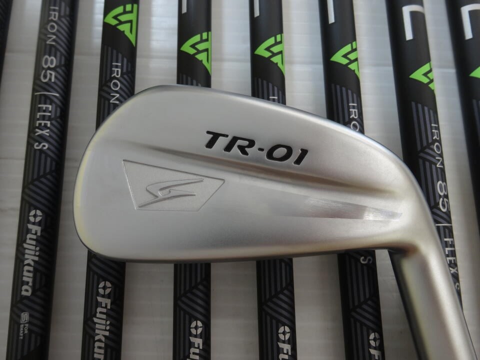 TSURUYA GOLDEN PRIX TR-01 9 Iron Set 5-9 P,48,52,56 RH Stiff