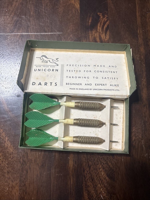 VTG Unicorn Brass Darts Green Set Of 3 Made In England PDC