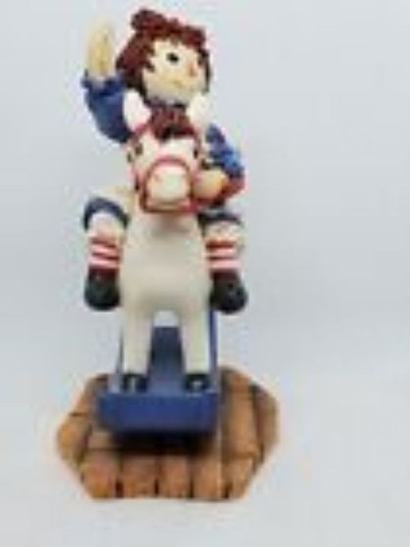 Statuina in resina Raggedy Ann su cavallo a dondolo #864862 La nostra amicizia porta alla felicità - Foto 5 di 6