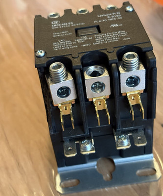 HESCO XMC0-403-ED 3-Pole Contactor 24 VAC Coil Liebert E-0100 FLA-40