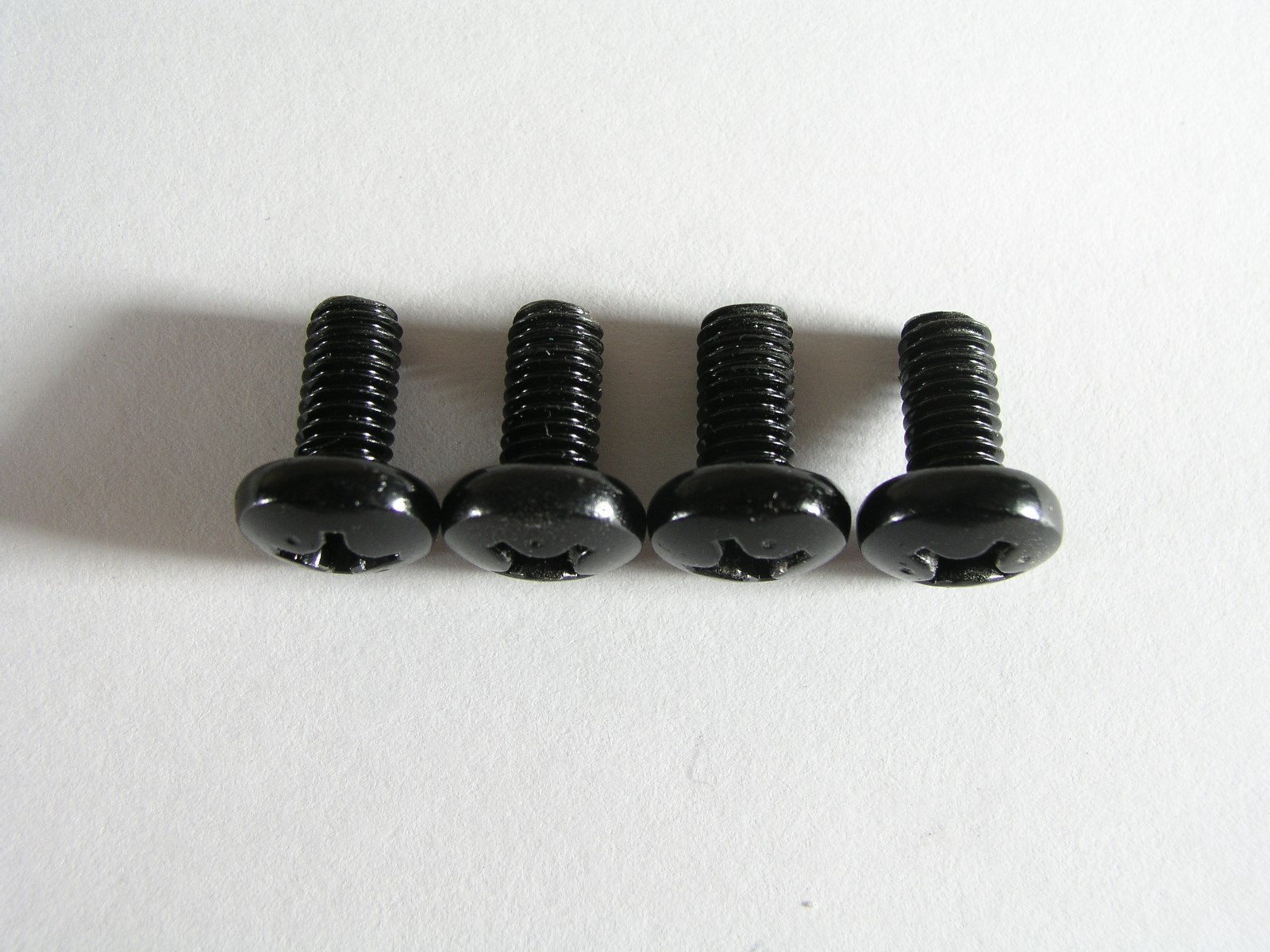 Dynex Insignia Screws for Stand Base NS40L240A13 DX40L261A12 TV Mount