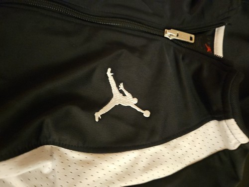 Boys Jordan Jumpman Track Jacket Medium Black/White Nice!! - Picture 7 of 11