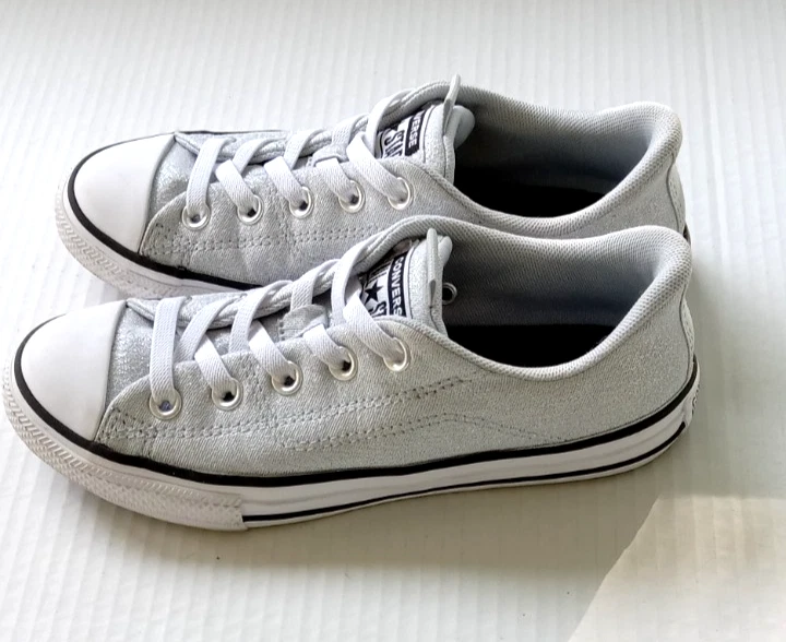 Zapatillas deportivas Converse All Star talla 3 para niña grande plateadas brillantes bajas sin cordones de lona Foto 3 de 4