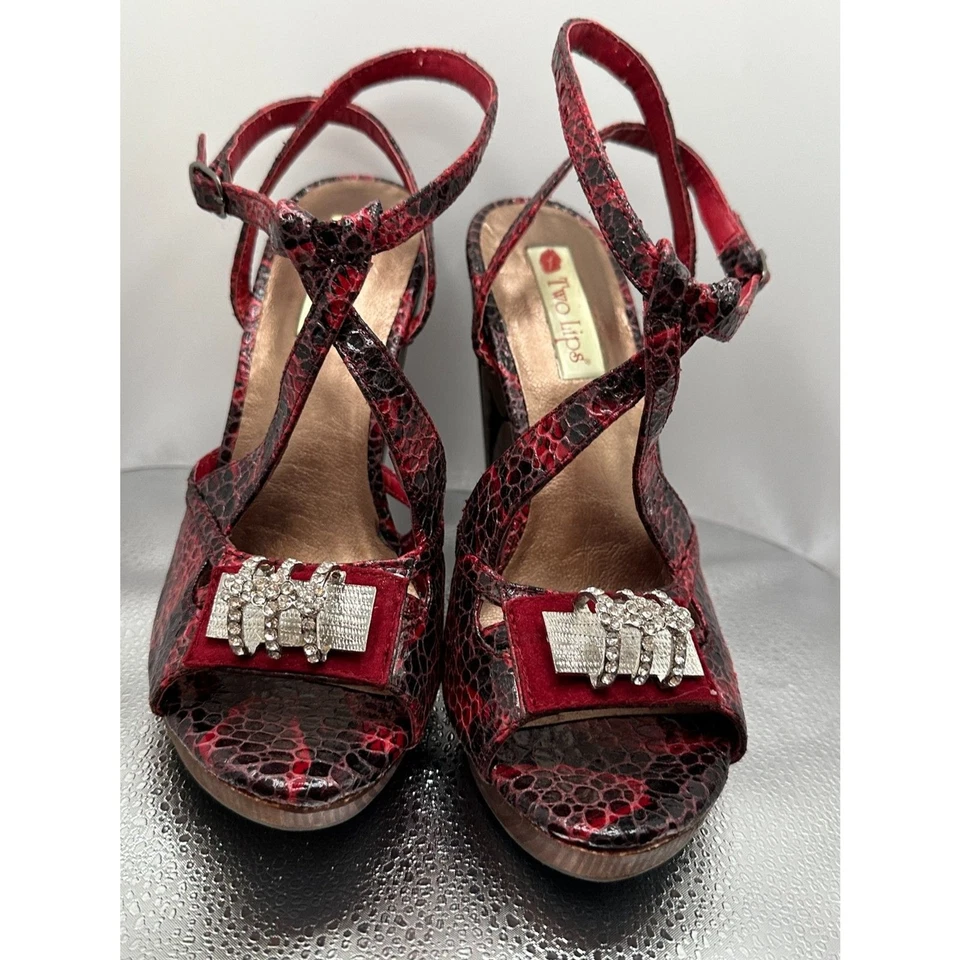 Cuña roja súper linda Y2K talla 8 Foto 2 de 4