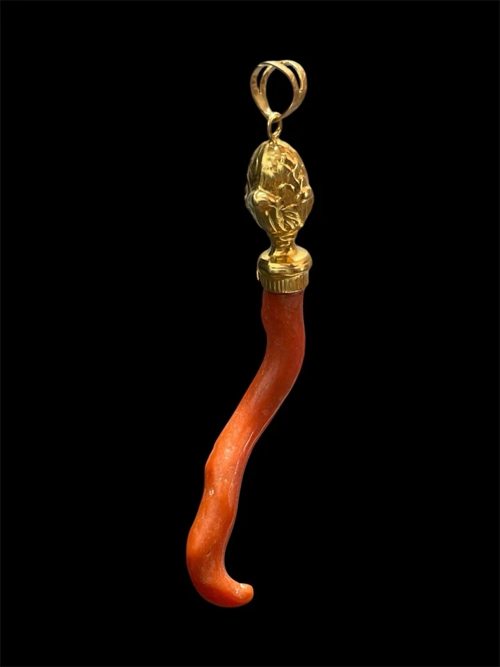 Ciondolo Portafortuna In Corallo Naturale - Immagine 3 di 4