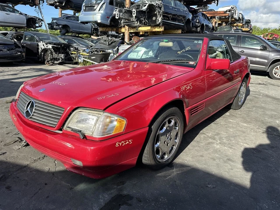 Rear Bumper 129 Type US Fits 90-93 Mercedes 300SL 1349842 - Imagem 4 de 4