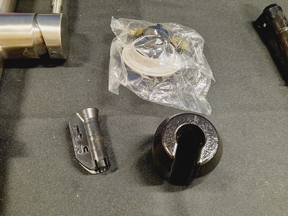 Pfister GT529-BRUS Bruton 1.8 GPM 1 Hole Pull Down Stainless Steel *READ - Image 3 of 4