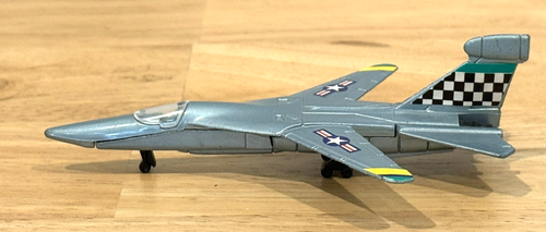 VINTAGE ROAD CHAMPS GENERAL DYNAMICS F-111 AARDVARK JET AIRCRAFT DIECAST PLANE - Picture 4 of 10