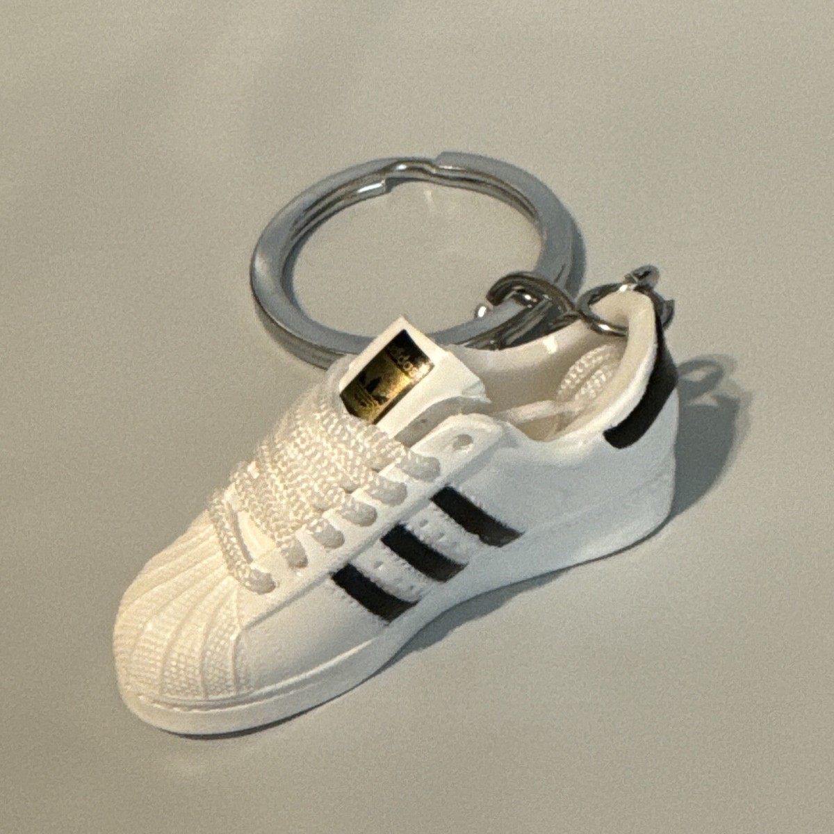 adidas gazelle silver green womens Schlsselanhnger Adidas Superstar 2D Silikon Sneaker Key Holder