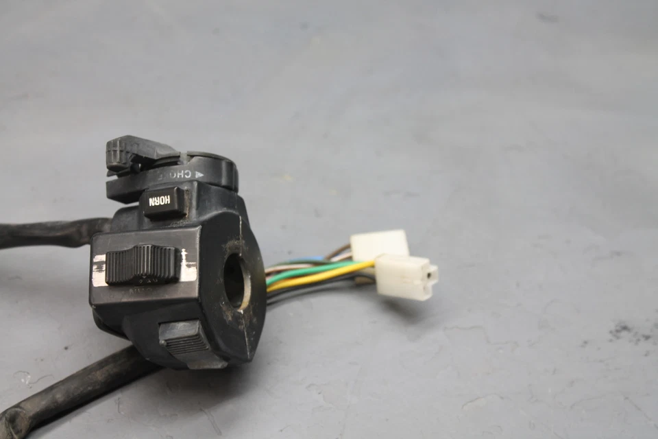 Yamaha Venture XVZ1200 1983 clip derecho en mango interruptor de arranque apagado interruptores Foto 4 de 4