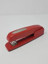 SWINGLINE STAPLER 747 ICONIC DESKTOP STAPLER 25 SHEET CAPACITY RED OFFICE SPACE