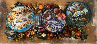 Skylanders Figures Huge Bundle Cases Swap Force Trap Team Spyros Adventure 🐸
