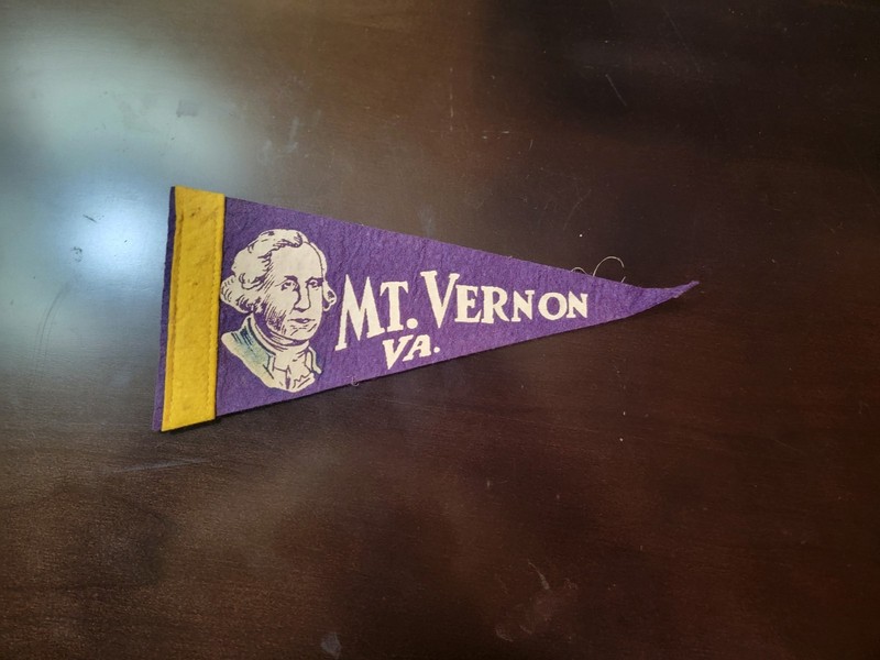 VINTAGE MT. VERNON VA. FELT PENNANT
