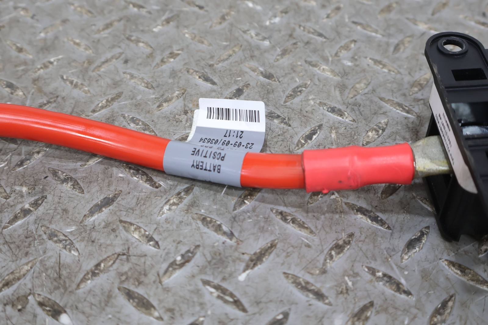 06-10 Aston Martin V8 Vantage OEM Postive Battery Cable (6G33-14300-AD) Notes