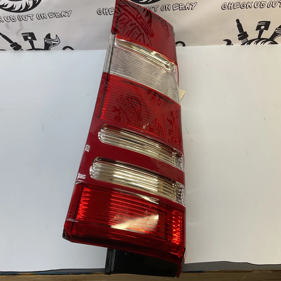 Luz trasera lateral izquierda mercedes-benz sprinter 2500 3500 2007-2017 Foto 2 de 4