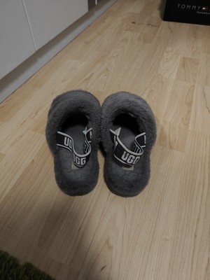 UGG Damen Fluff Yeah Slide Slipper Grau Lammfell Fersenriemen Hausschuhe EU 39