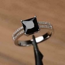 Solitaire Design 1.60Ct Princess Black Onyx Engagement Ring In 925 Solid Silver