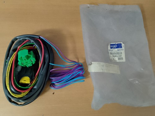 peugeot 106N headlights wires genuine 9682.E9 - Picture 3 of 6