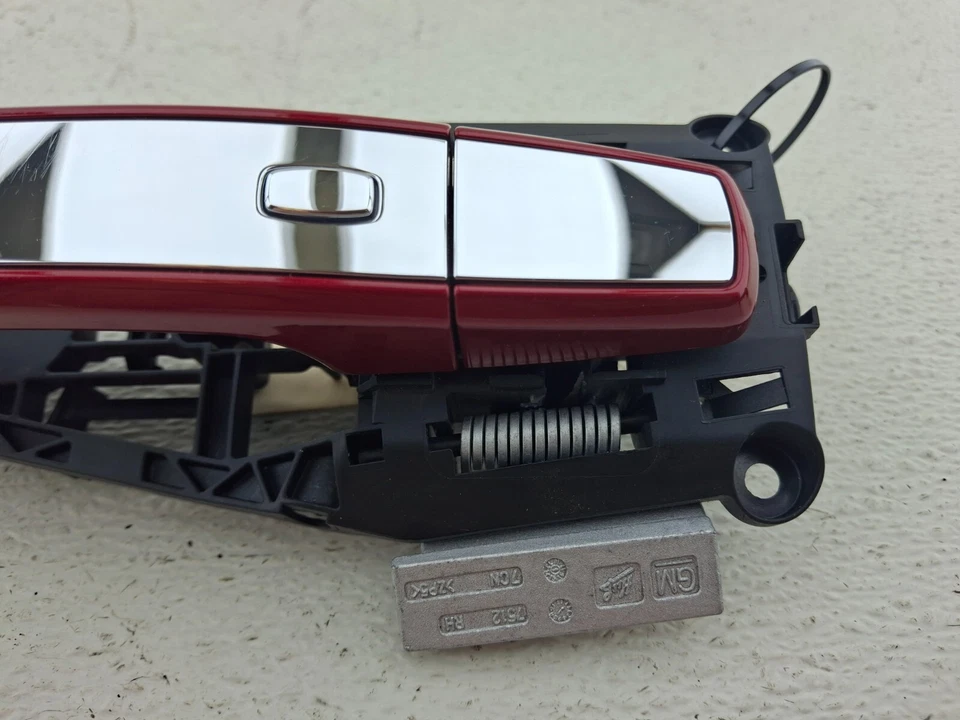 2013 - 2022 Buick Encore vidro para janela de ventilação de porta frontal direita 94518428 fabricante de equipamento original - Imagem 3 de 4